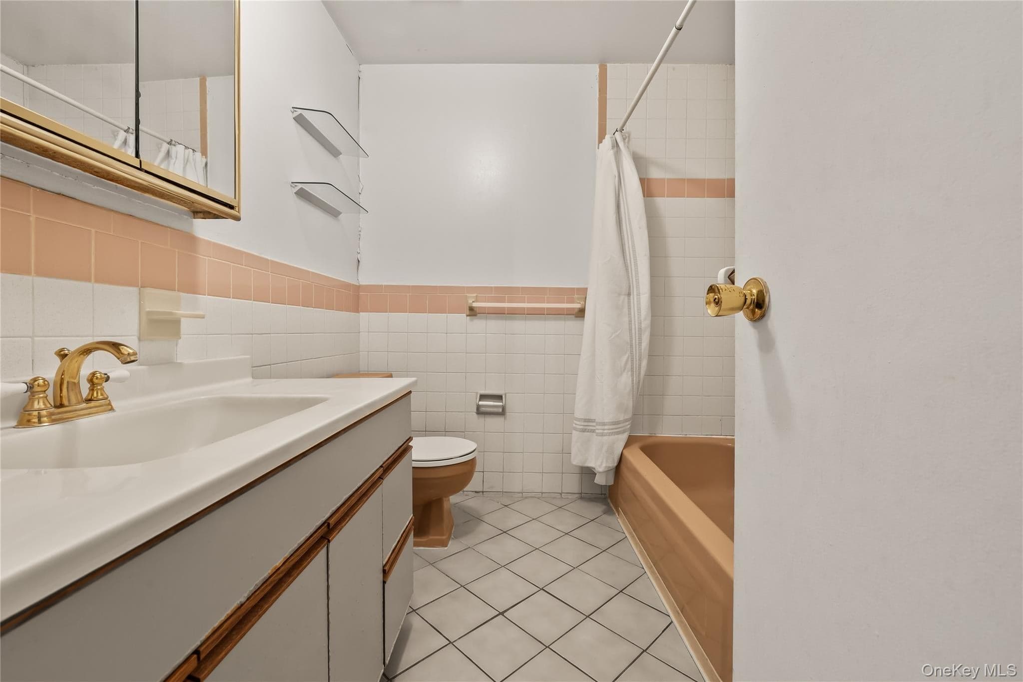 44 Gladys Drive thumbnail 29