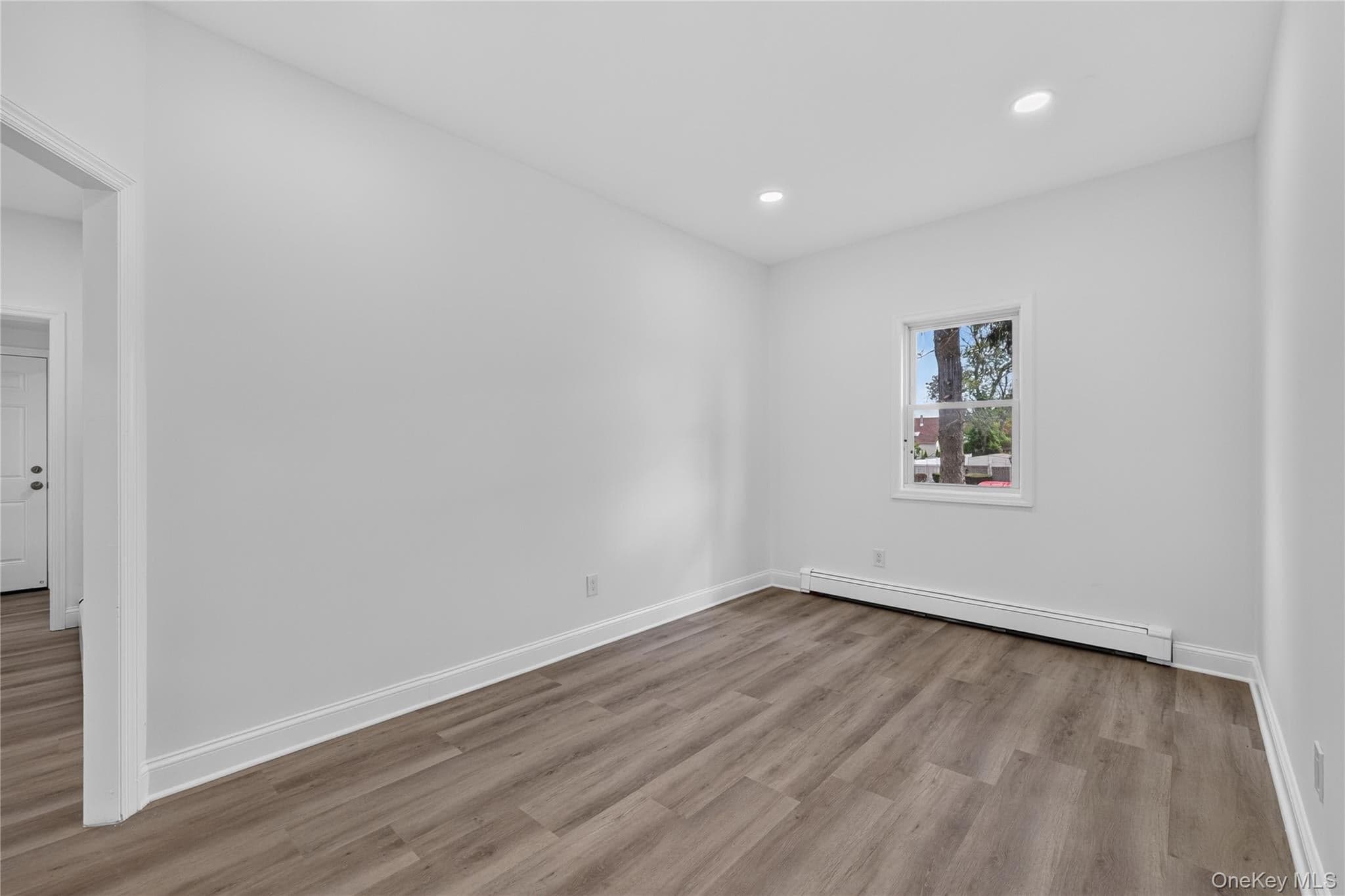 75 Apricot Street thumbnail 8