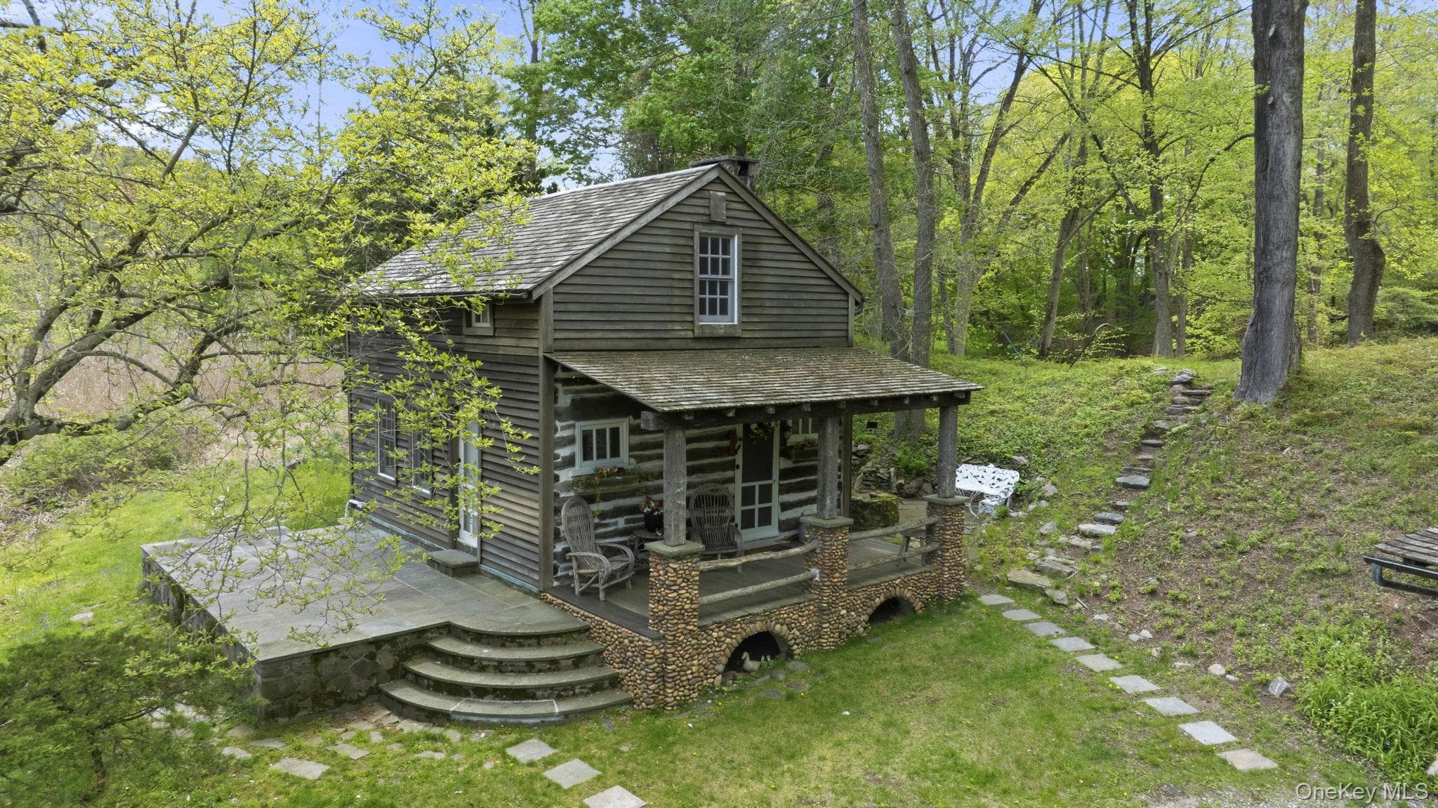 227 Cedar Lane thumbnail 4