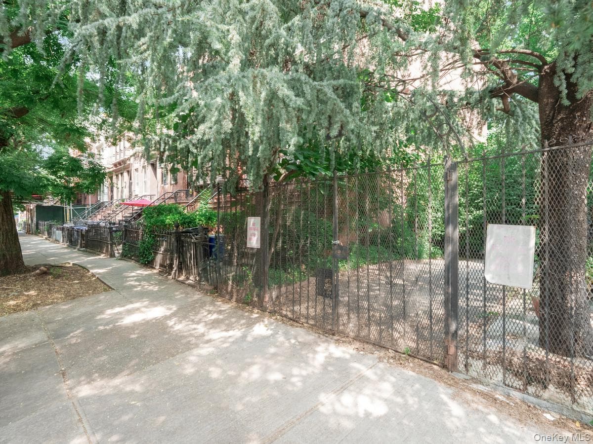 809A Greene Avenue AVE Unit: HSE thumbnail 6