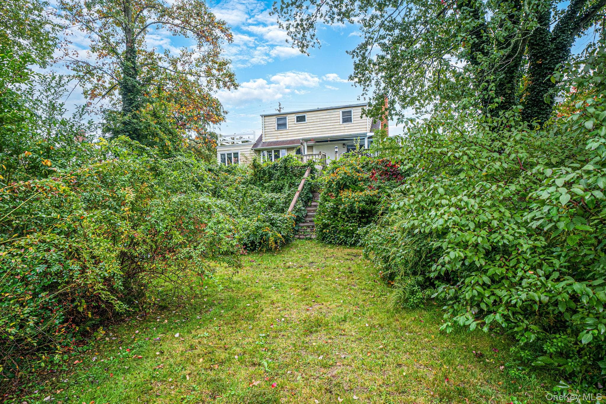 99 Deer Lake Drive thumbnail 23