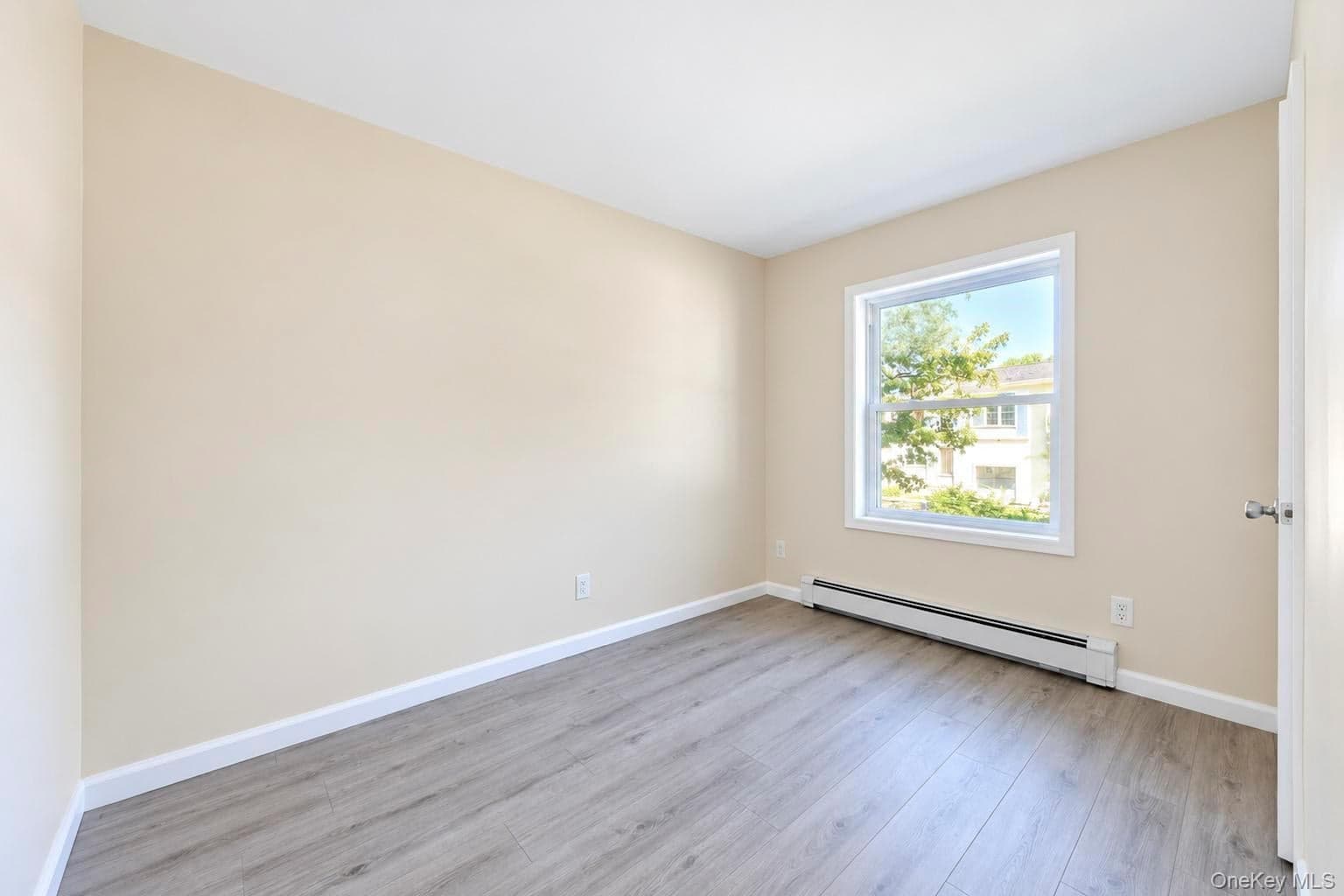 84 Arlington AVE thumbnail 19