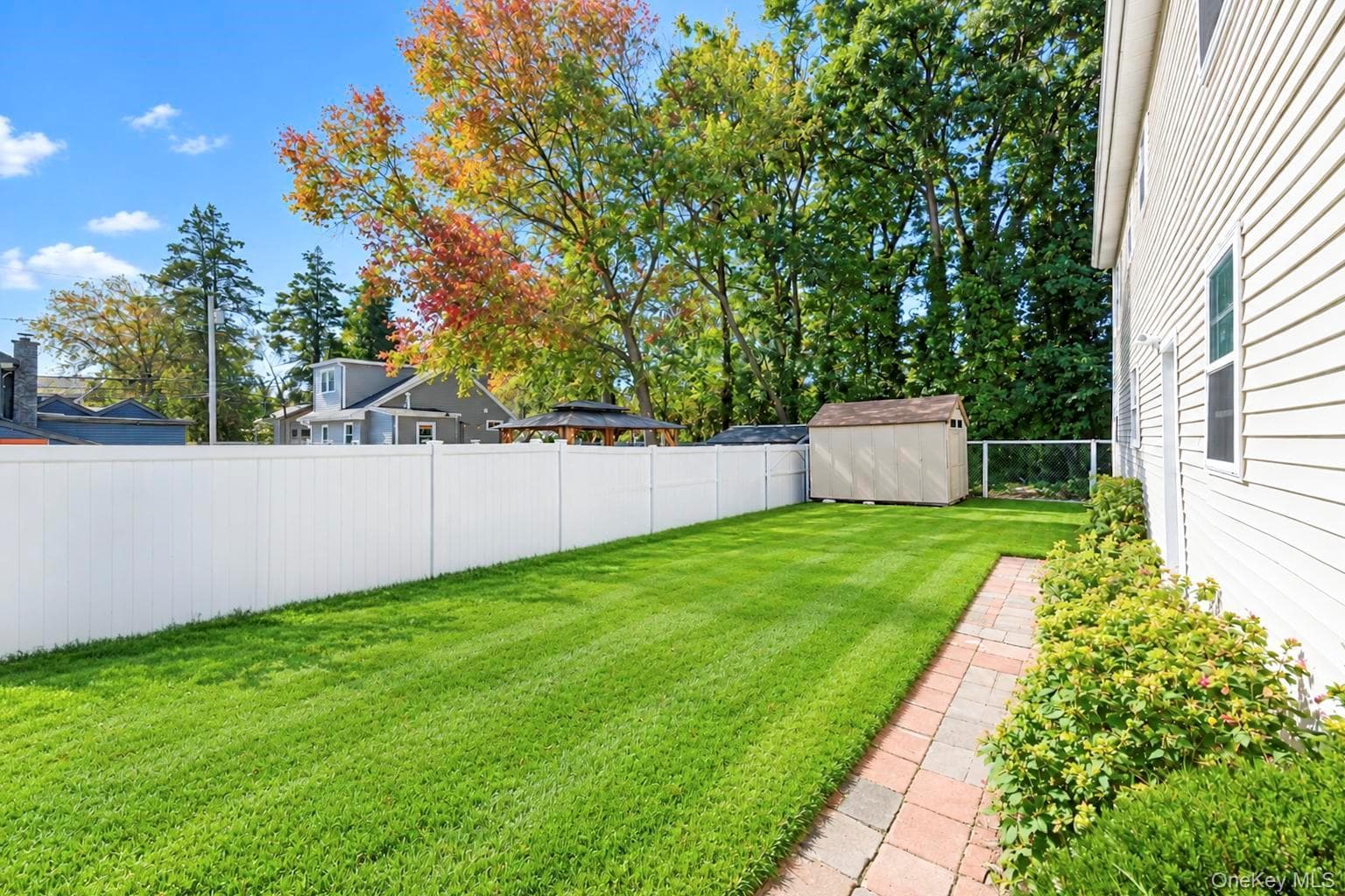 84 Arlington AVE thumbnail 29