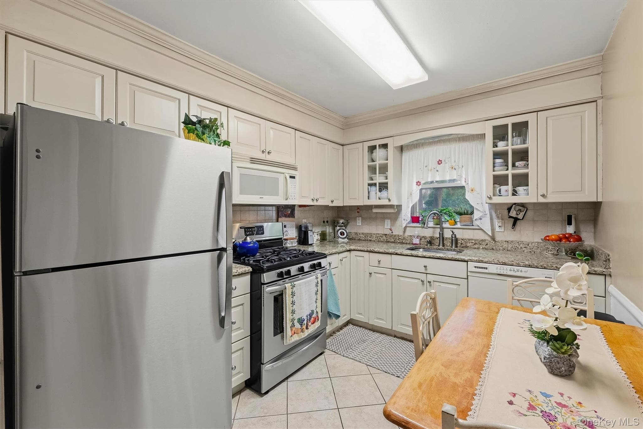 135 South Highland Ave AVE Unit: 3B3 thumbnail 17