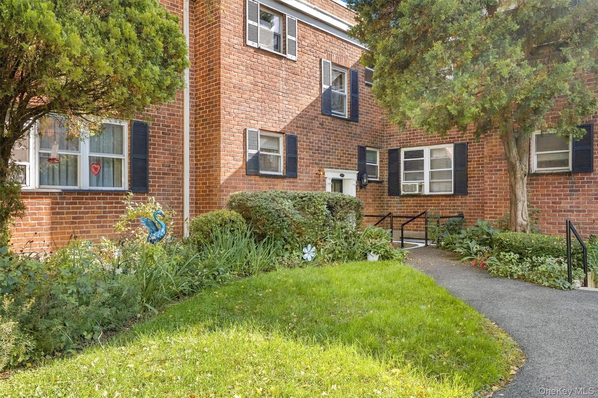 135 South Highland Ave AVE Unit: 3B3 thumbnail 2
