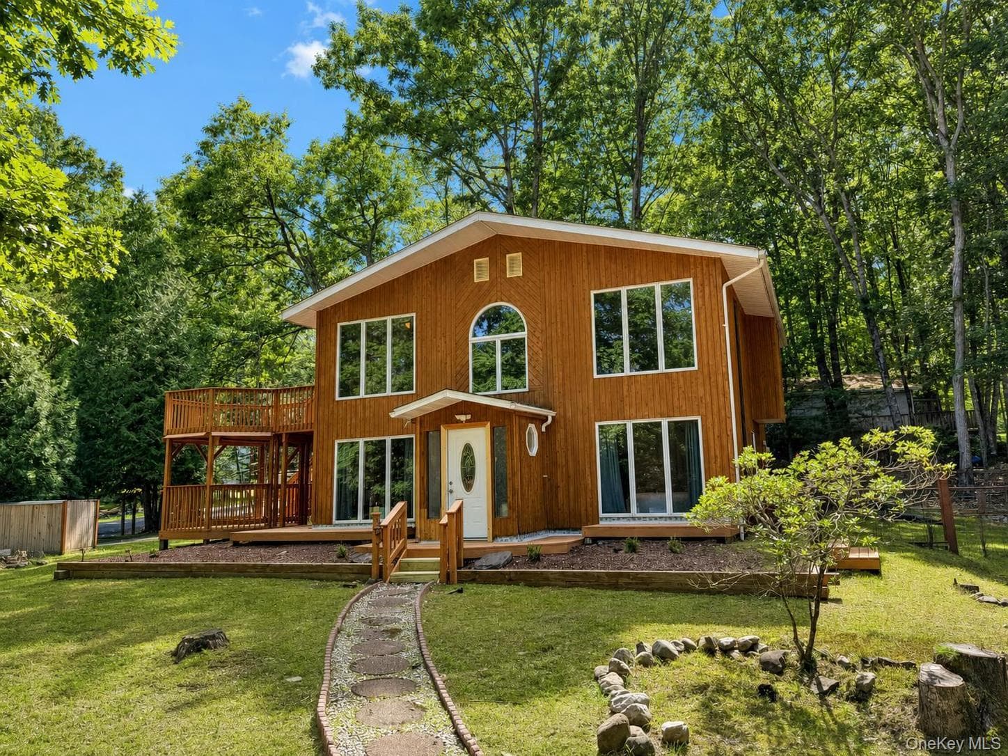 33 Buckingham Circle photo 1