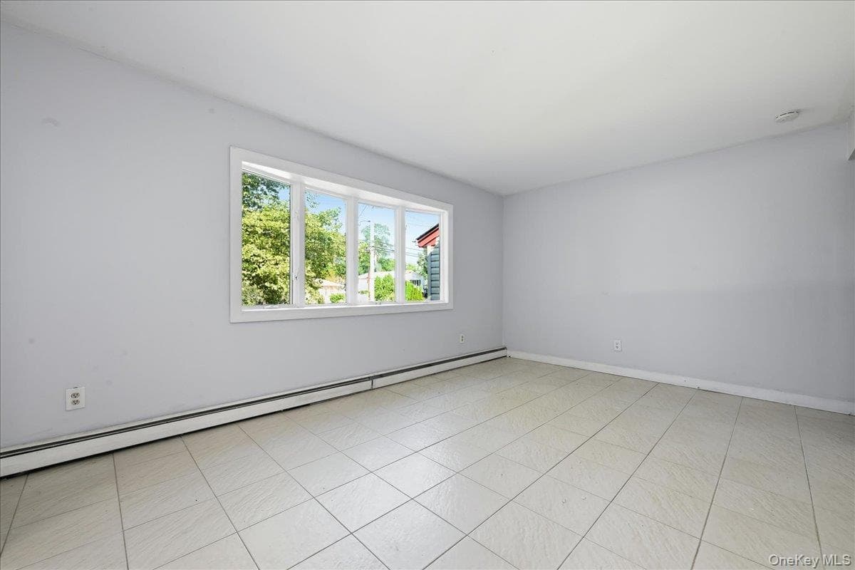 1127A Bay Shore Avenue Unit: A thumbnail 4