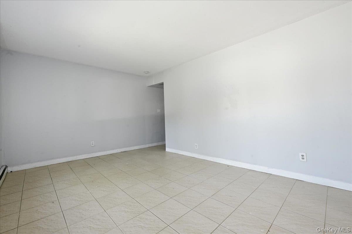 1127A Bay Shore Avenue Unit: A thumbnail 5