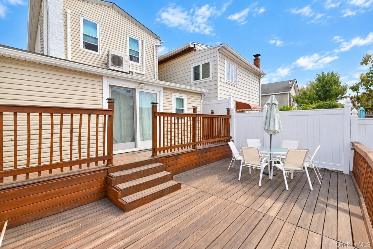 108 E 6th Road thumbnail 15