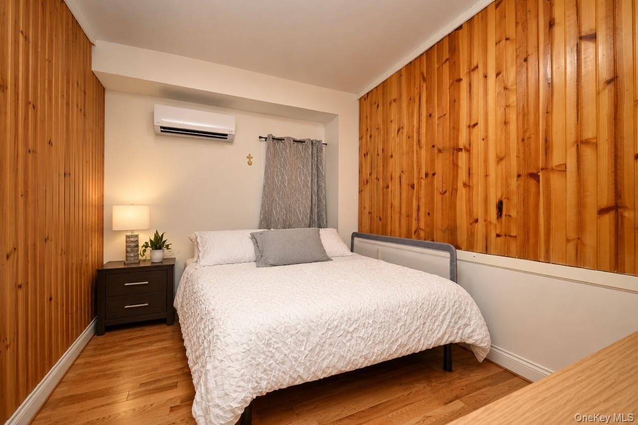 108 E 6th Road thumbnail 9