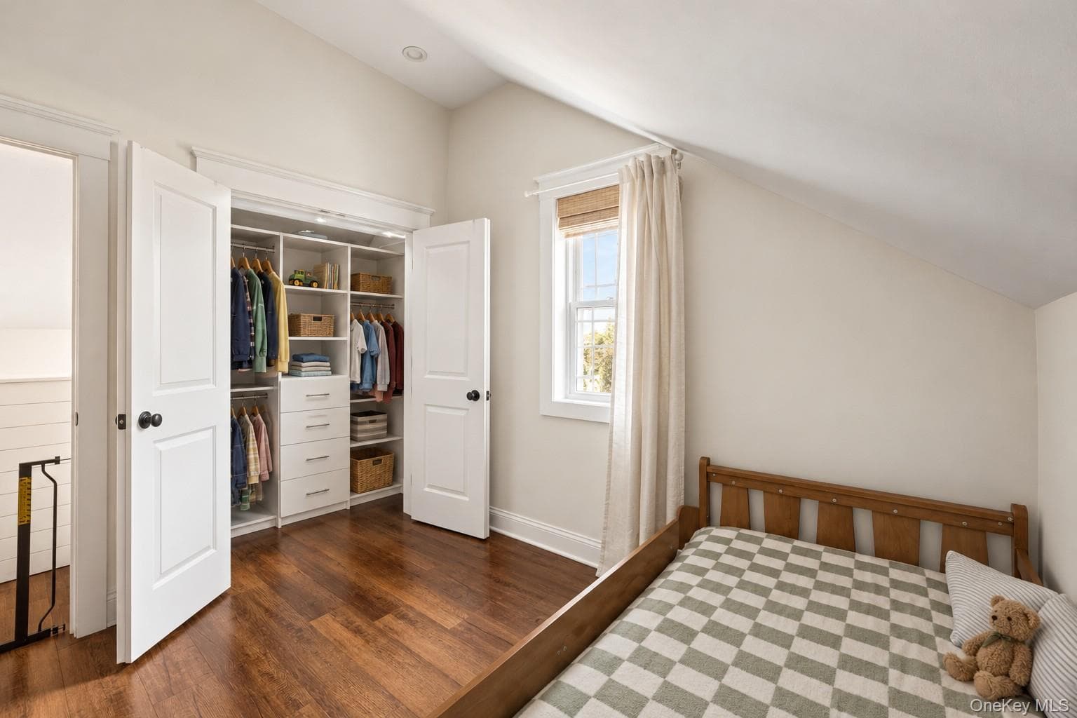 388 Lincoln Avenue thumbnail 18