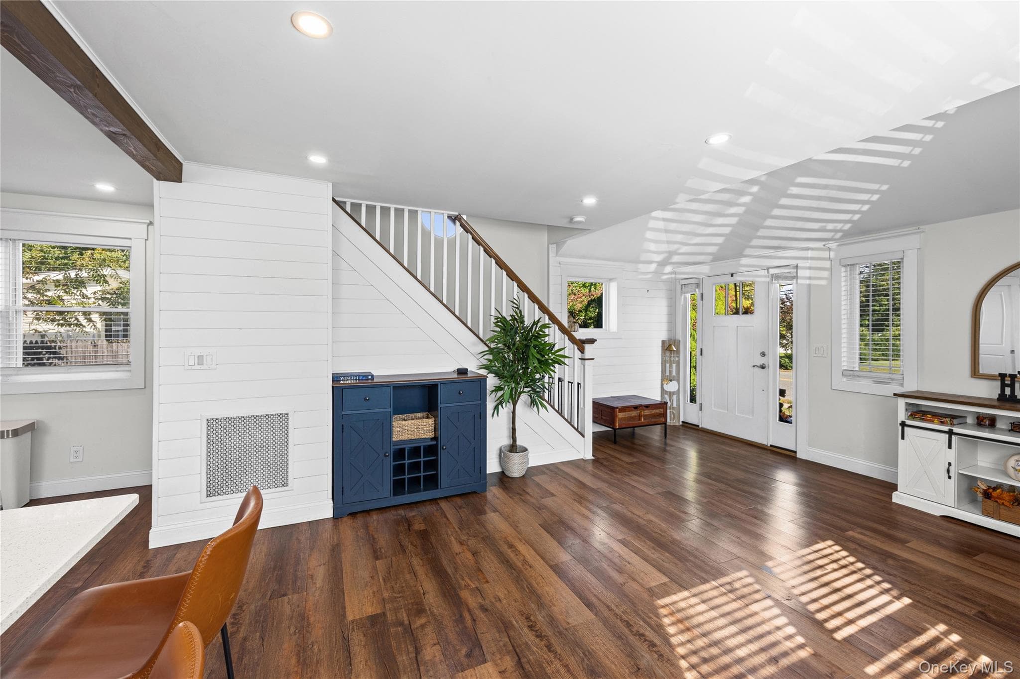 388 Lincoln Avenue thumbnail 16