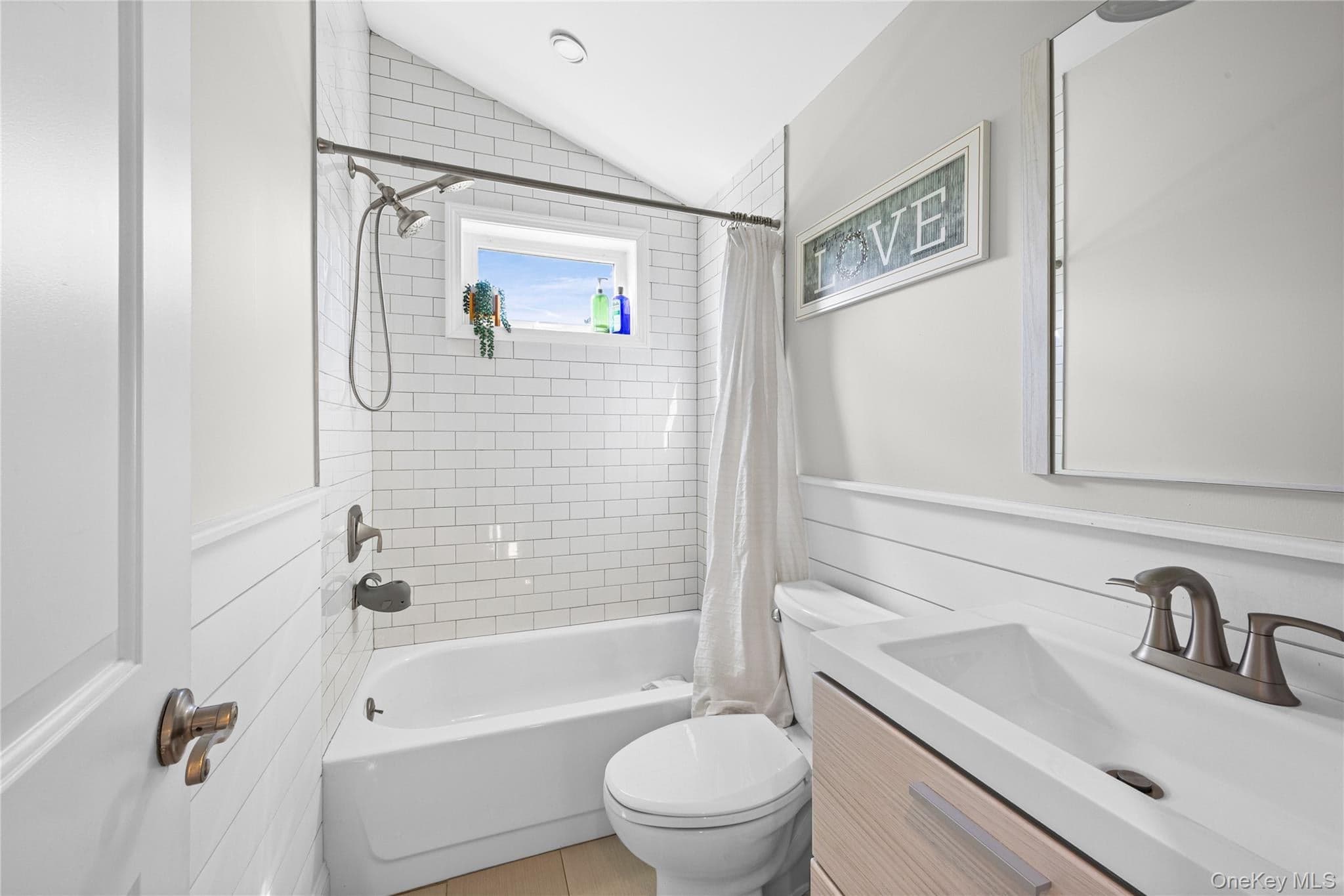 388 Lincoln Avenue thumbnail 22
