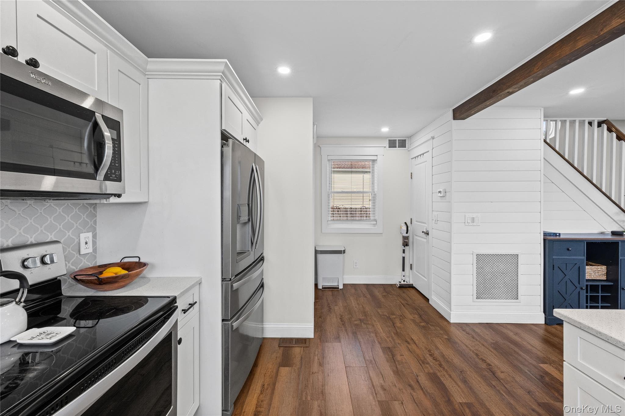 388 Lincoln Avenue thumbnail 7