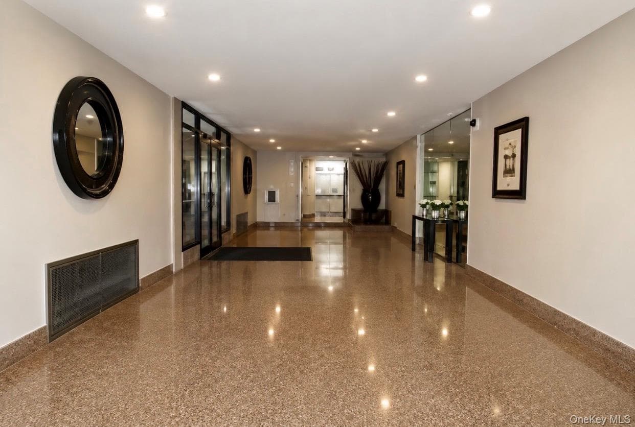 37-30 83RD Street St Unit: 5L thumbnail 2