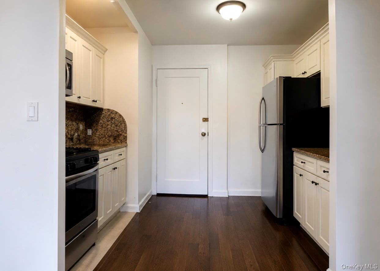 37-30 83RD Street St Unit: 5L thumbnail 3