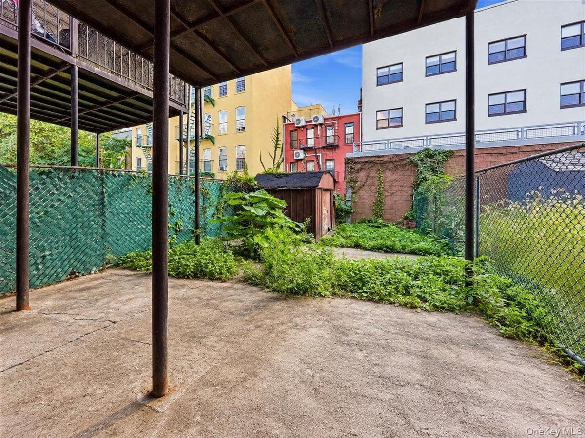 410 E 155th Street thumbnail 28