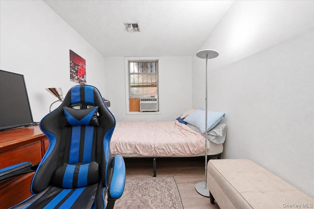 410 E 155th Street thumbnail 22