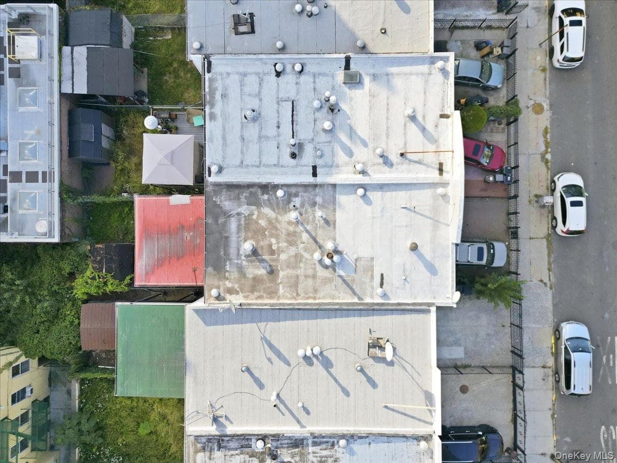 410 E 155th Street thumbnail 35