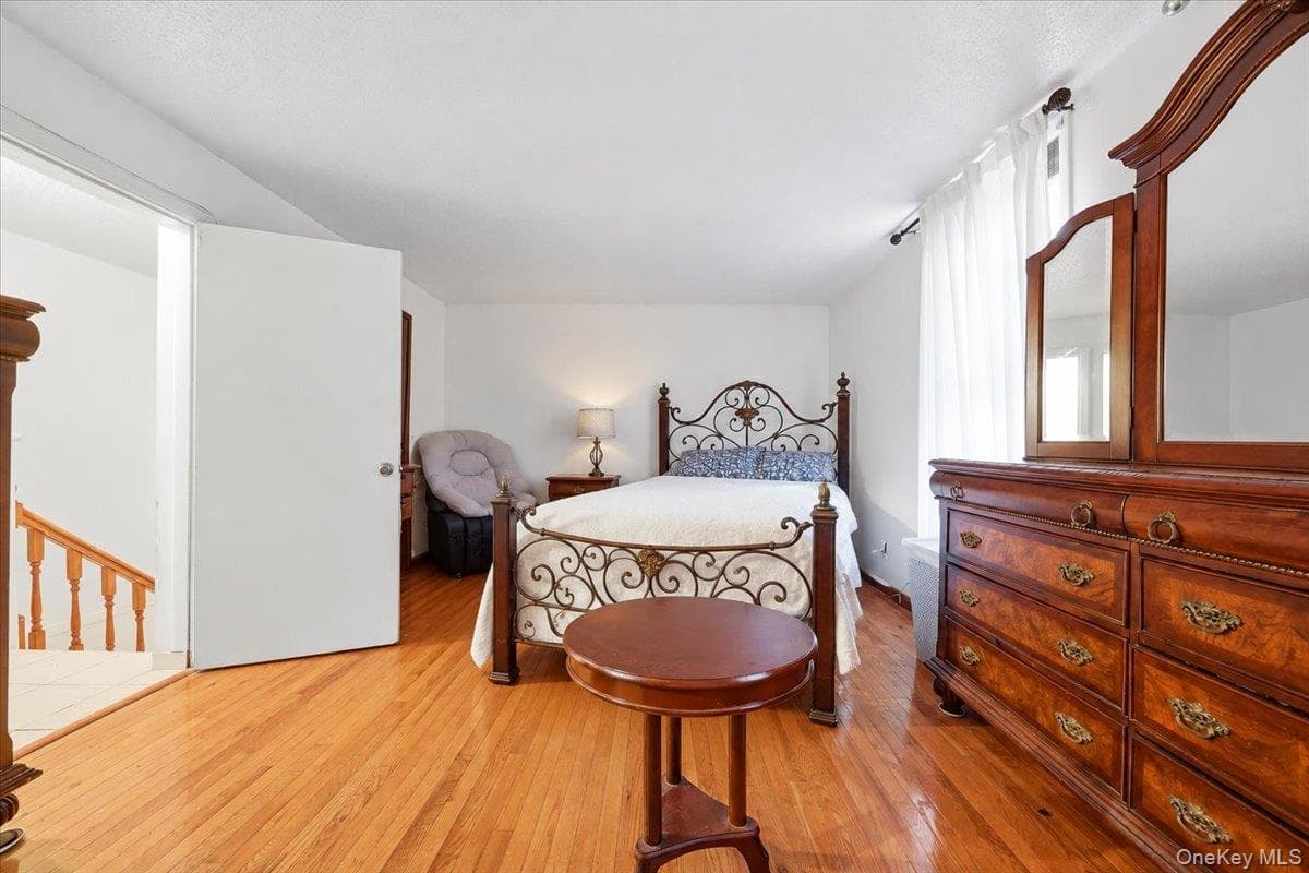 410 E 155th Street thumbnail 12