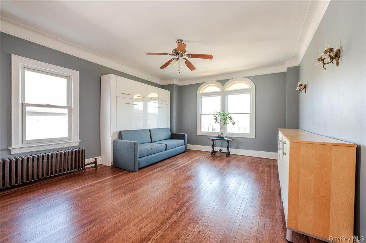 211 Laurelton Boulevard thumbnail 29