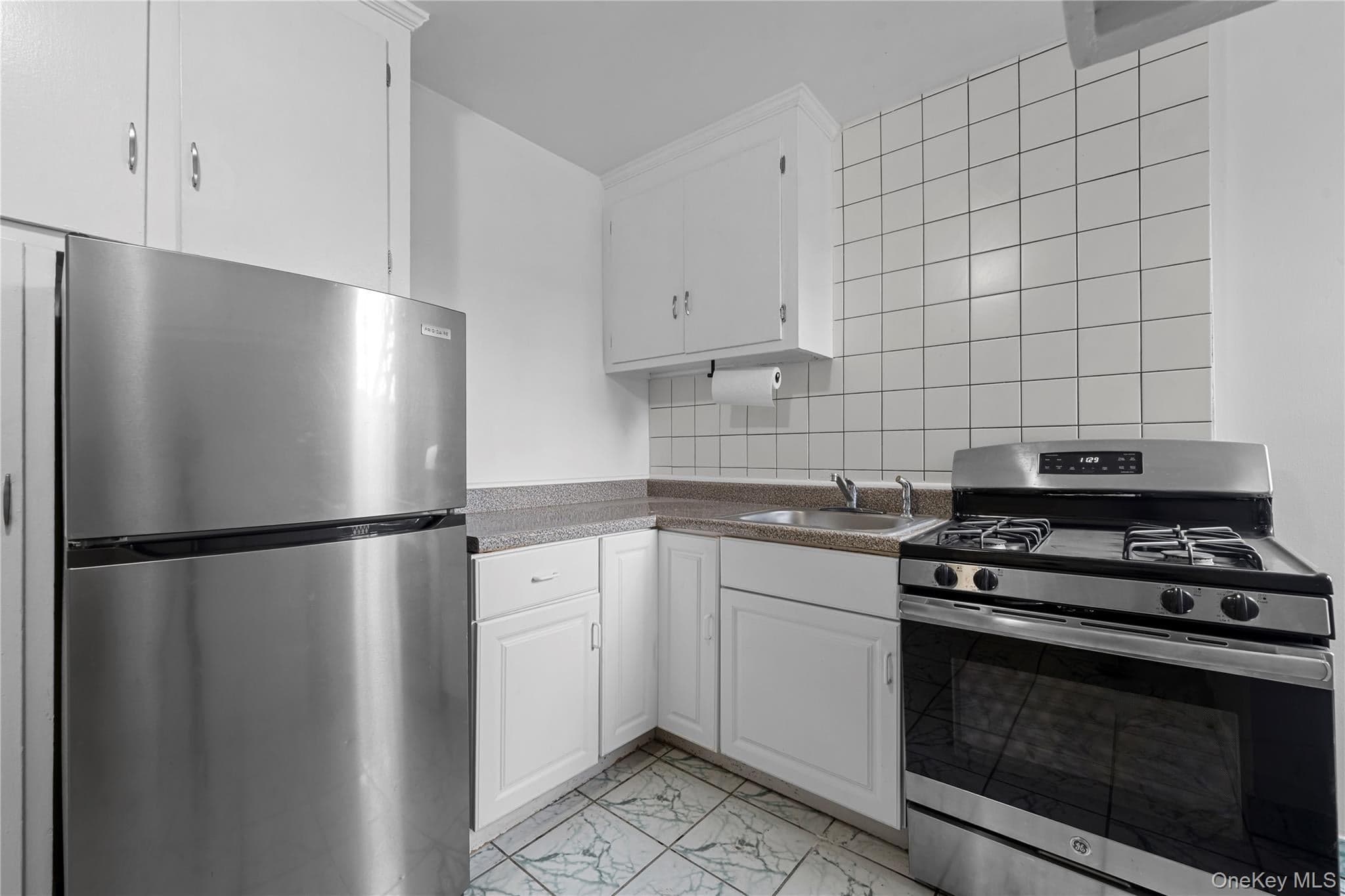 3726 87th St ST Unit: 6A thumbnail 17