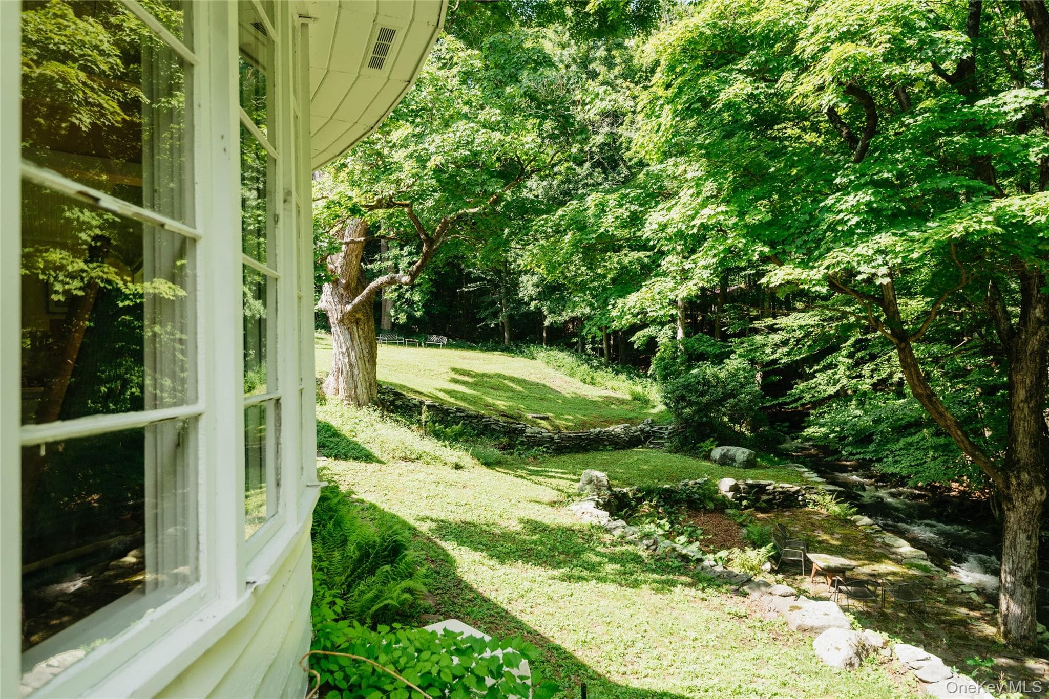 190 Lewis Hollow Road thumbnail 11