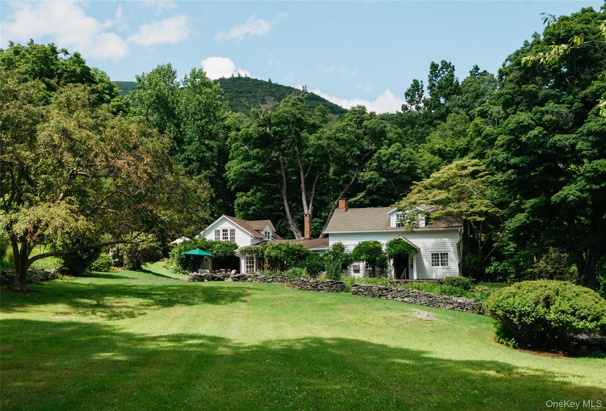 190 Lewis Hollow Road photo 1