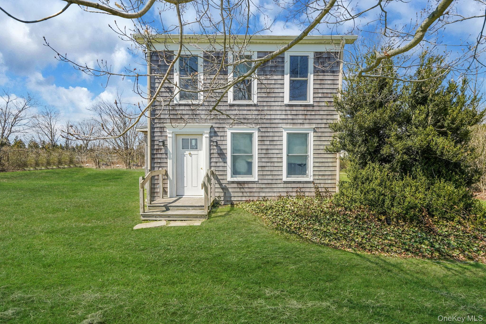 5528 Sound Avenue thumbnail 4