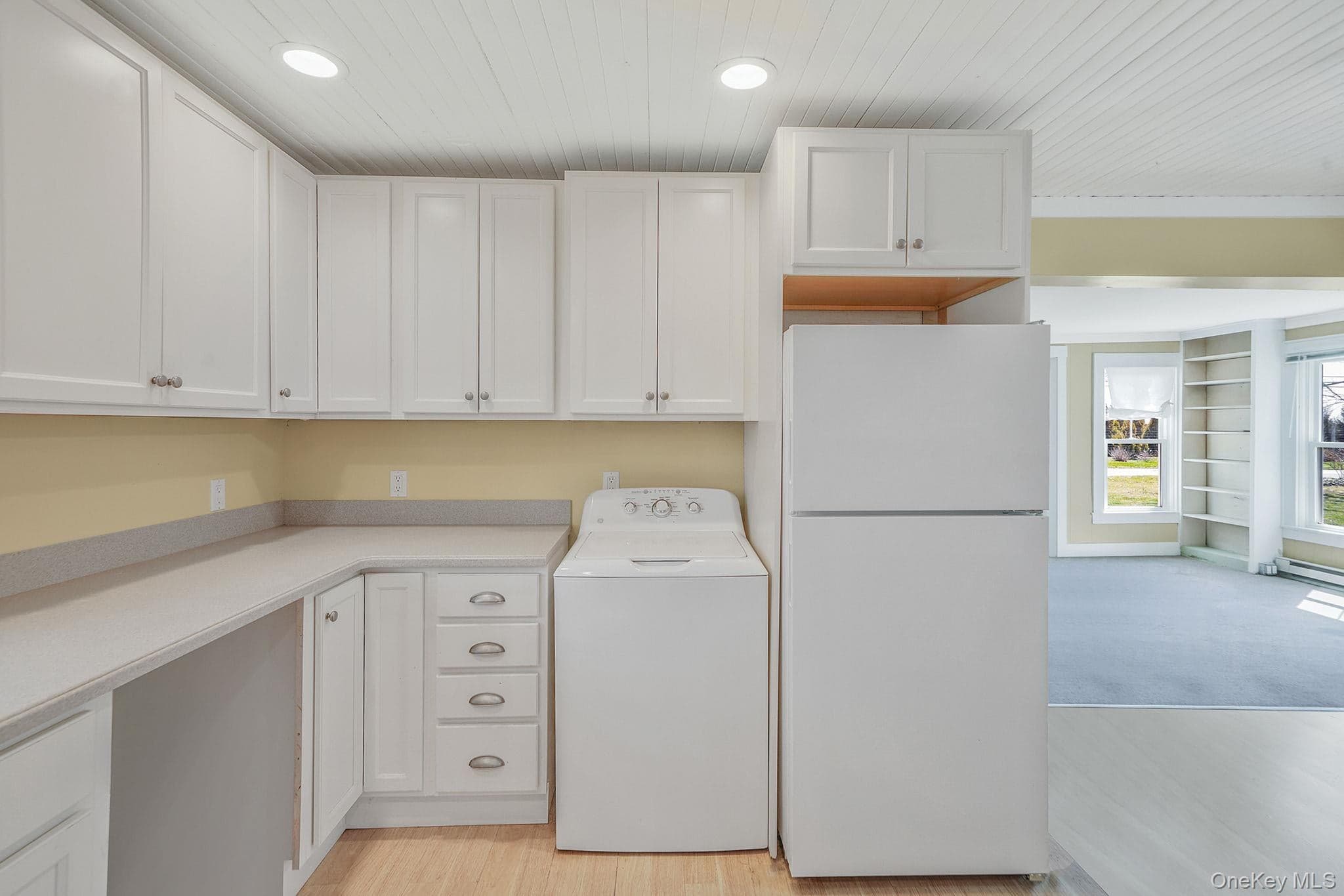 5528 Sound Avenue thumbnail 25