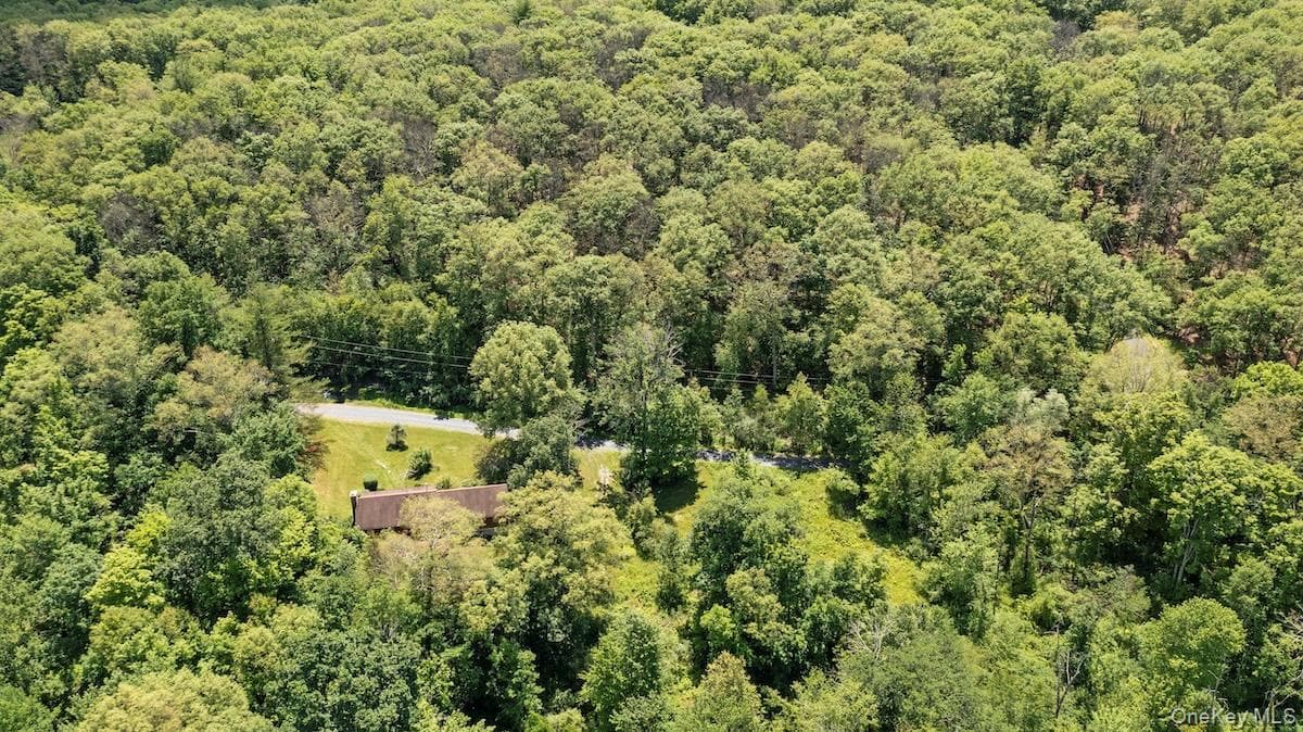 284 Hall Hill Road thumbnail 14