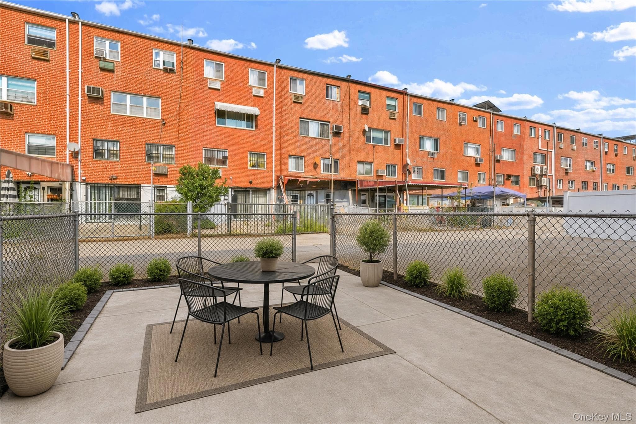 989 Schenck Avenue thumbnail 19