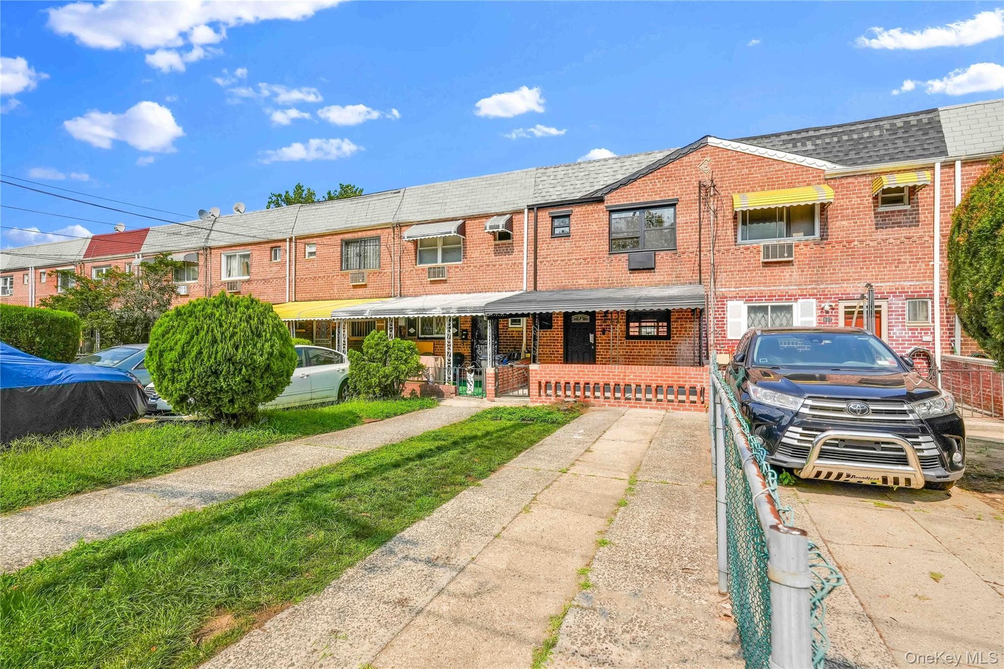989 Schenck Avenue thumbnail 17