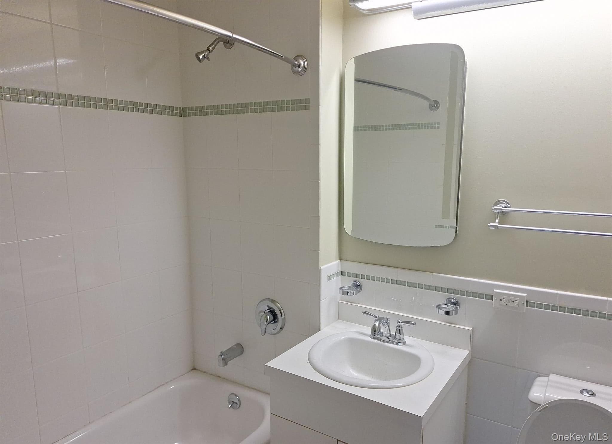 715 Fox Street Unit: 5J thumbnail 11