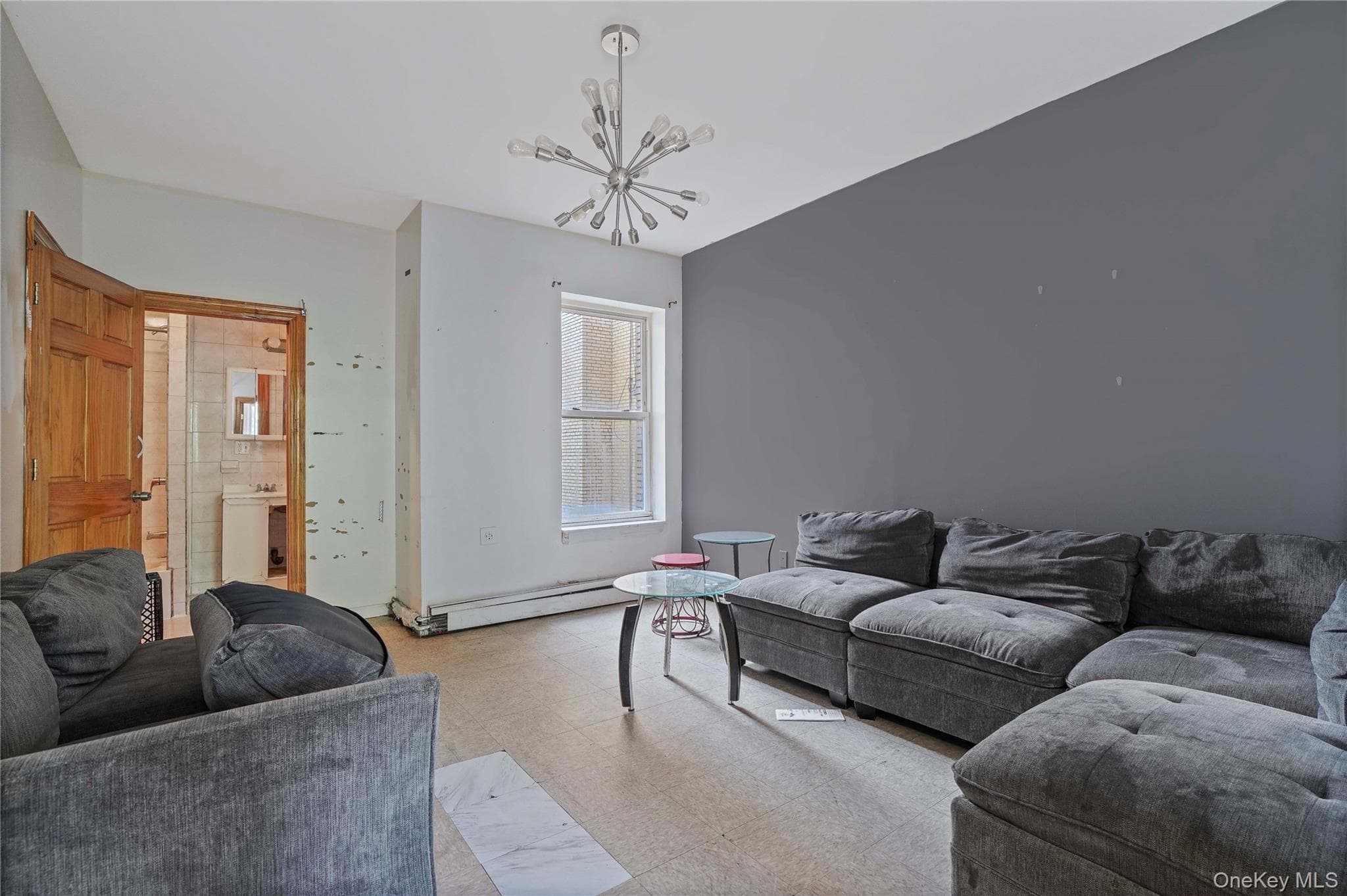 309 Bedford Park Boulevard thumbnail 18