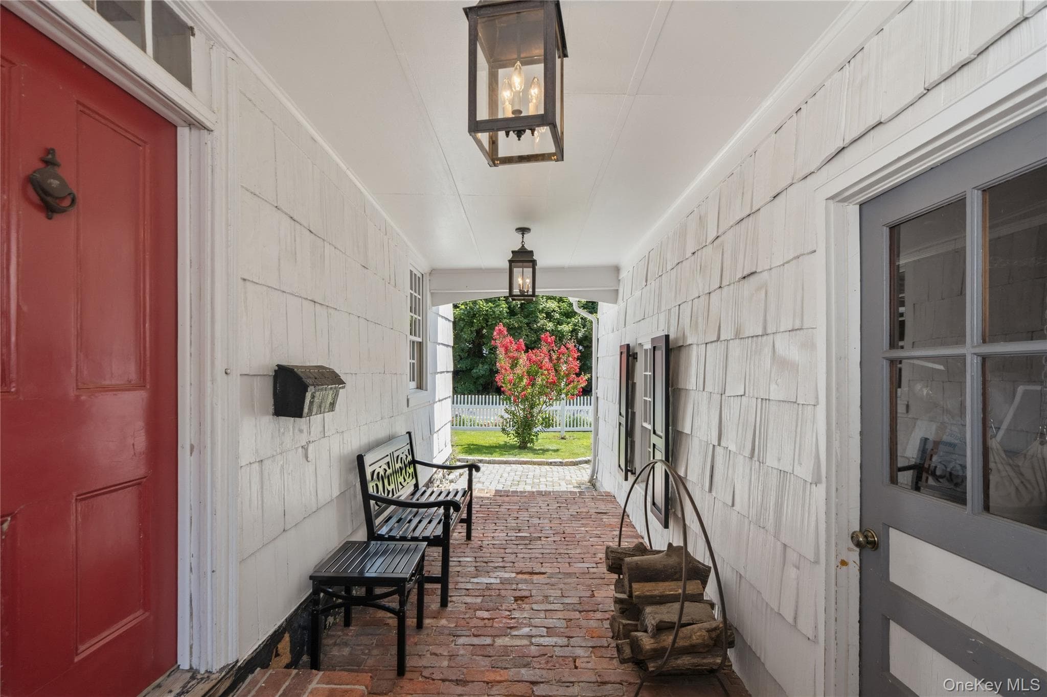 211 Berry Hill Road thumbnail 3