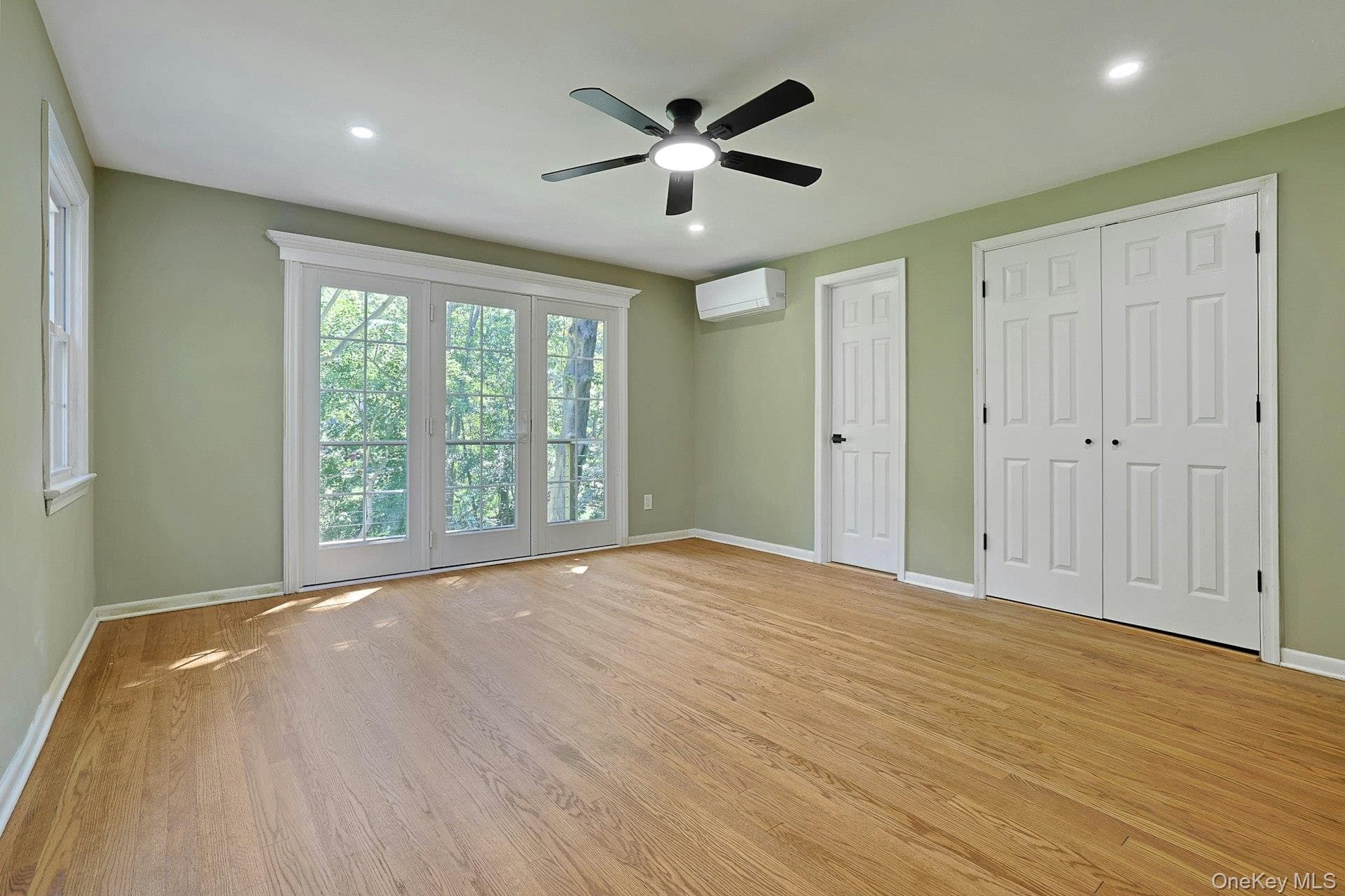 556 Babbling Brook Lane thumbnail 24