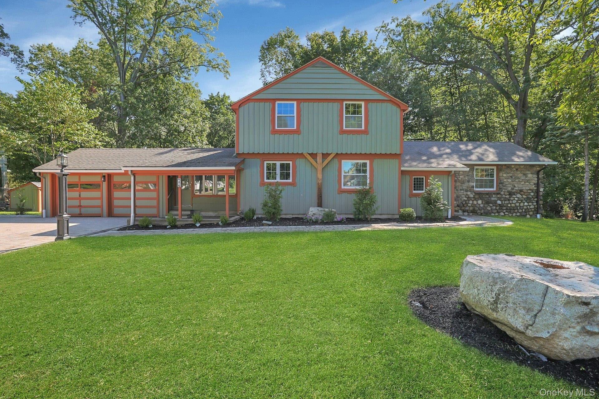 556 Babbling Brook Lane thumbnail 2