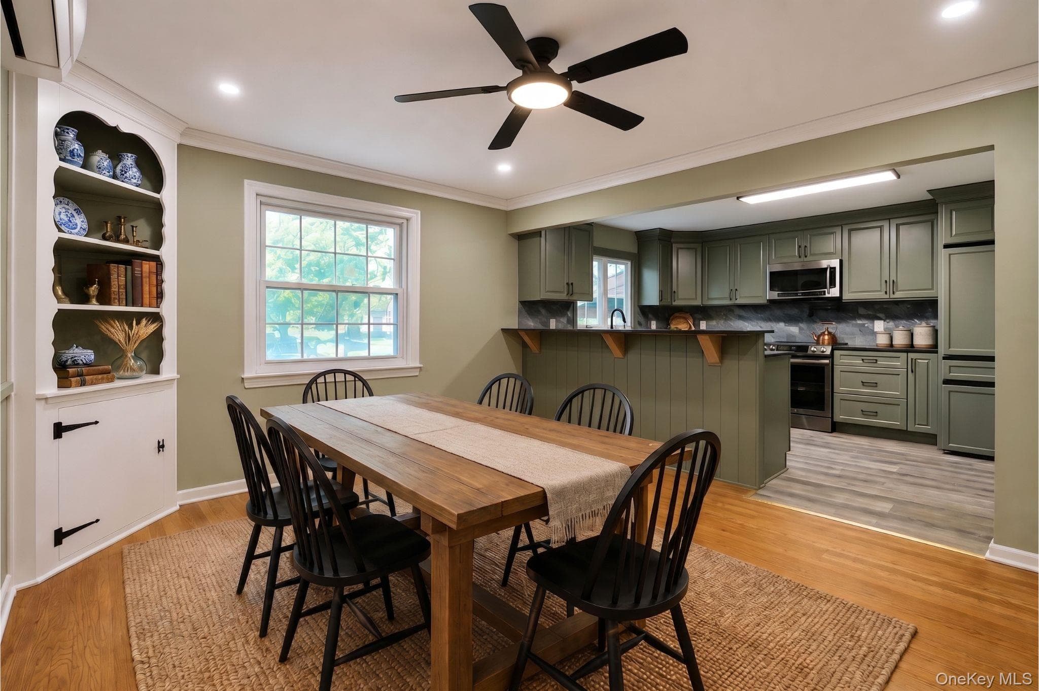 556 Babbling Brook Lane thumbnail 12