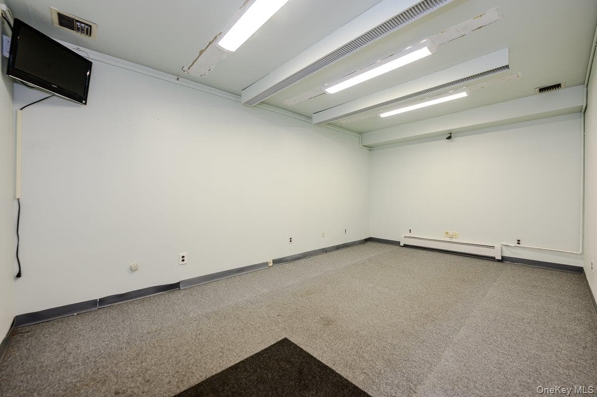 701 Park Place thumbnail 19