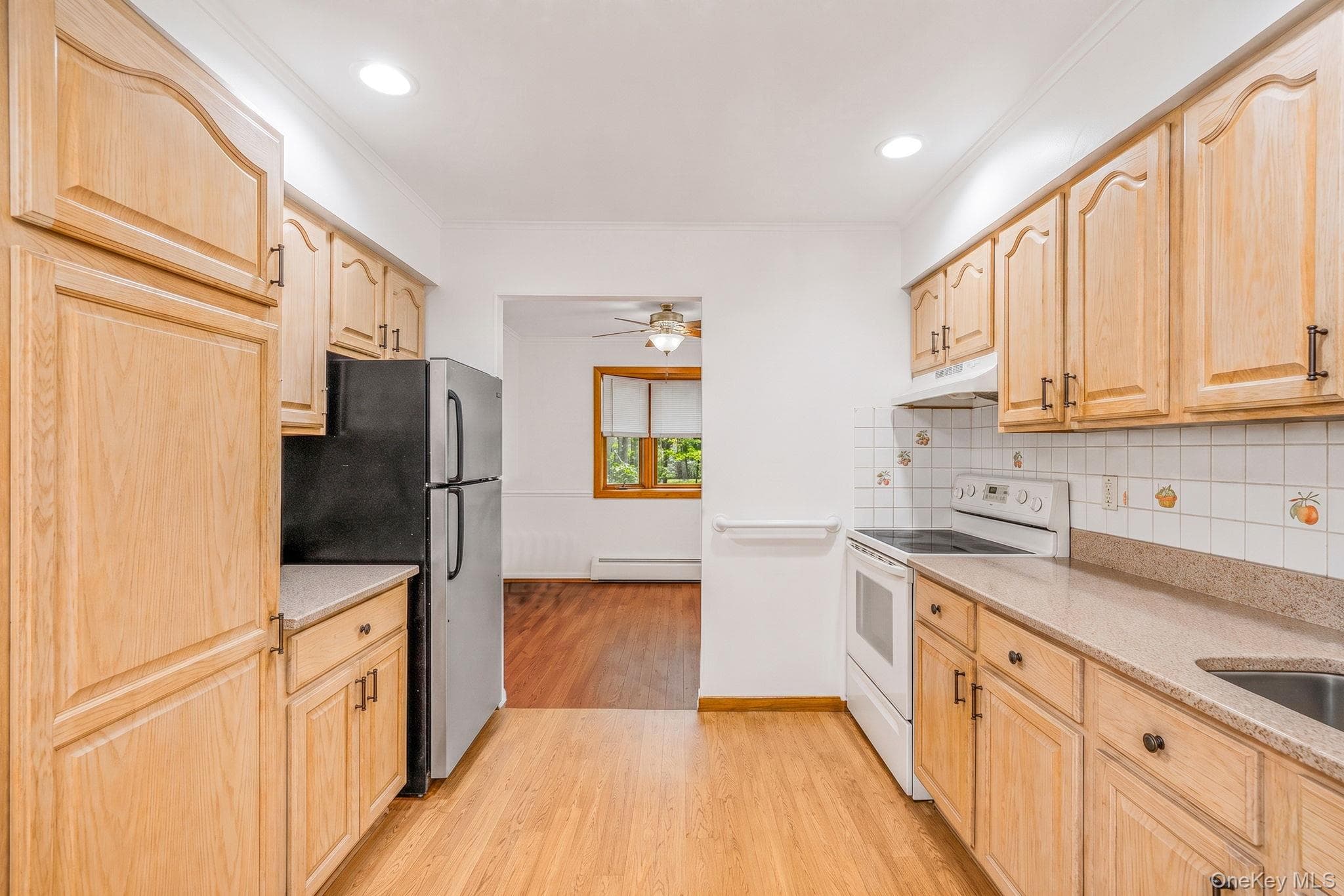 96 Oak Street ST thumbnail 17