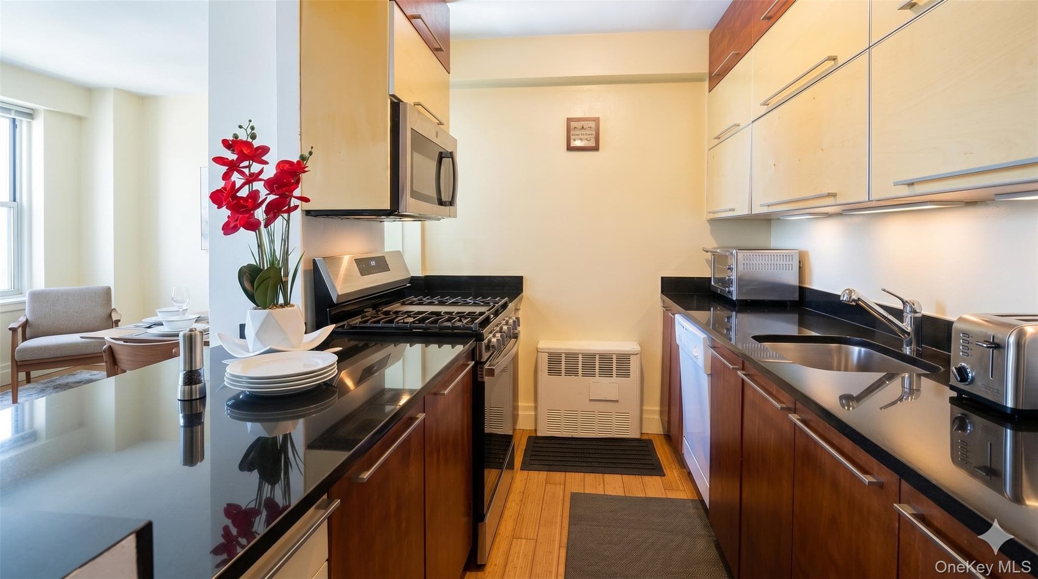 1065 Vermont Street Unit: 4H thumbnail 2