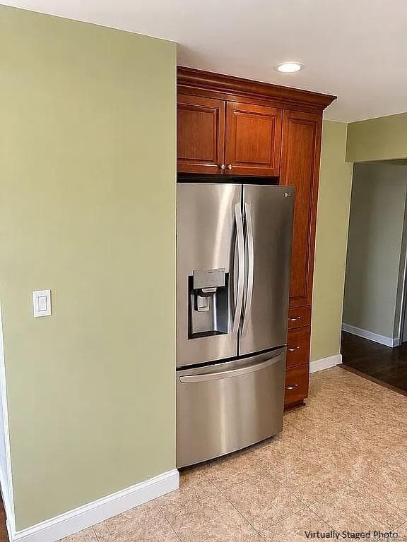 573 Lakeville Road thumbnail 6