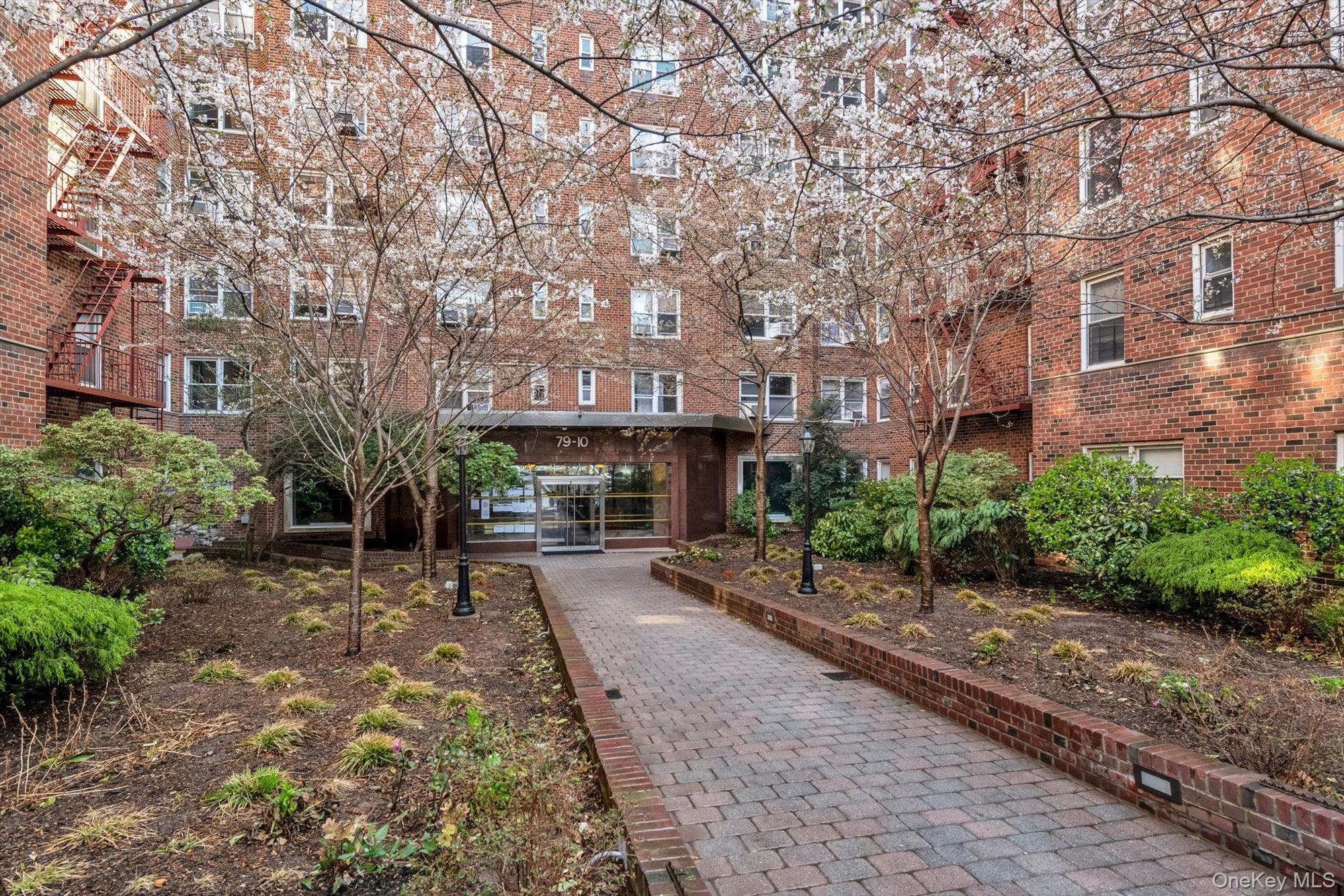 79-10 34th Avenue Unit: 7W, Jackson Heights