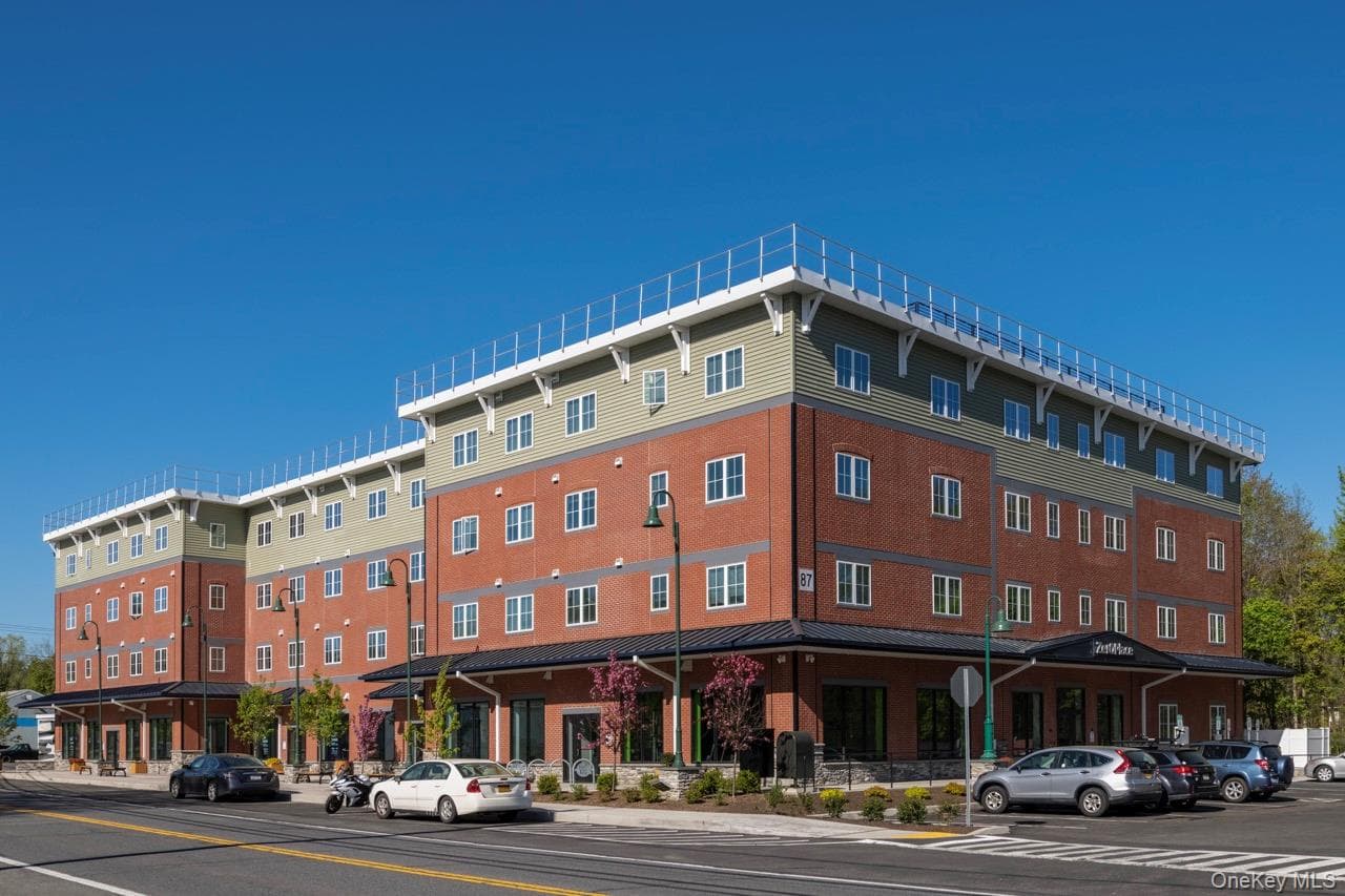 87 N Chestnut Street Unit: 103, New Paltz