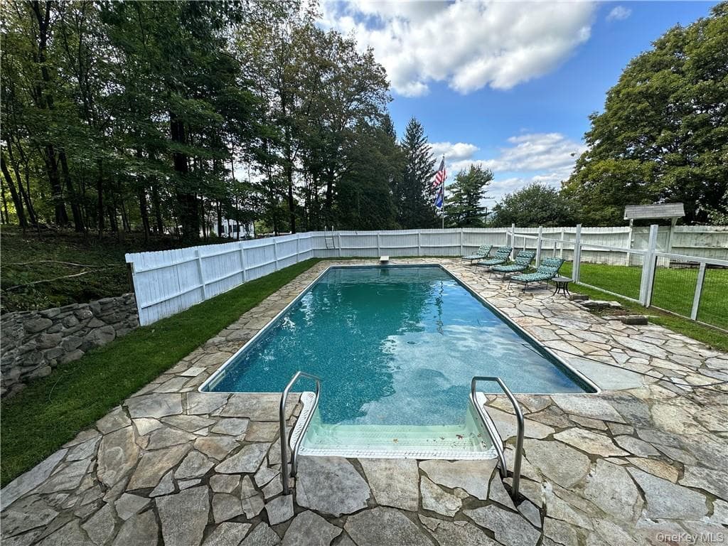 256 Ridge Road thumbnail 34