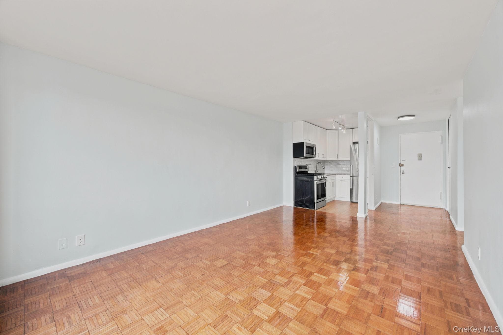 185 Hall Street Unit: 1010 thumbnail 3