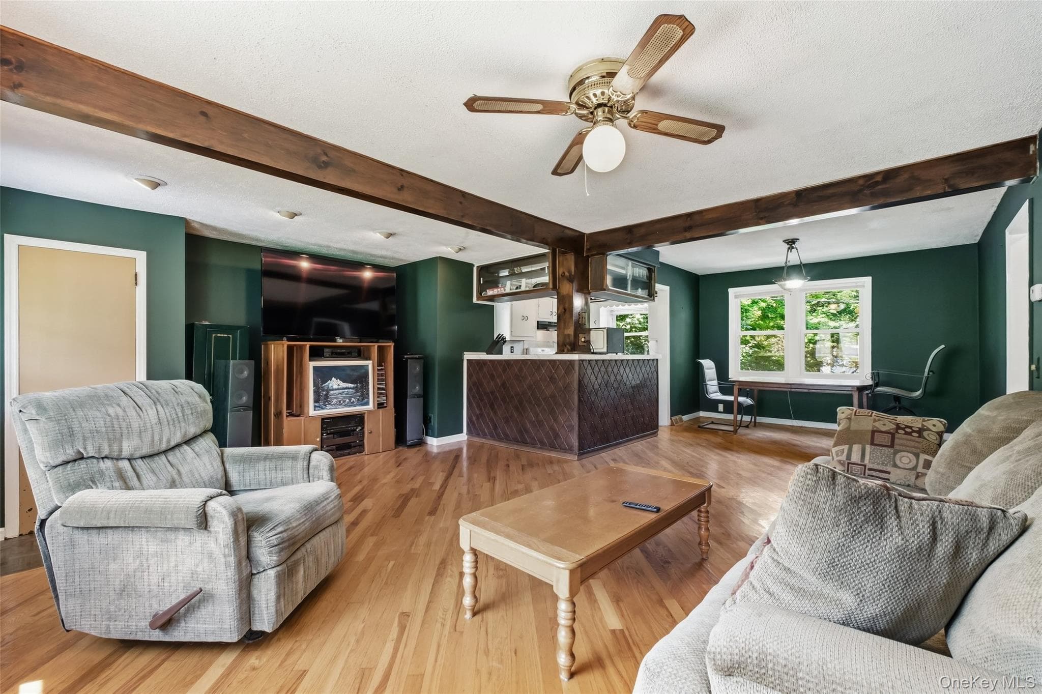 35 Willow Road thumbnail 8