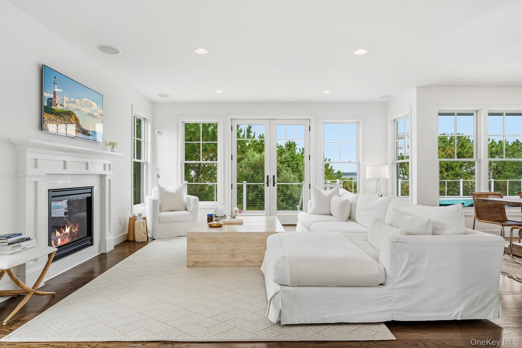 824 Dune Road thumbnail 4