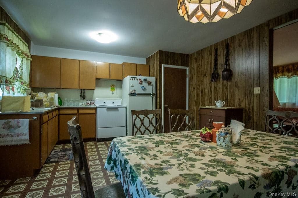 810 Ulster Heights Road thumbnail 14